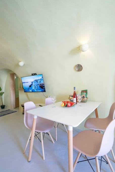 Santorini Oasis- Cave House Fira (Santorini) Exterior foto