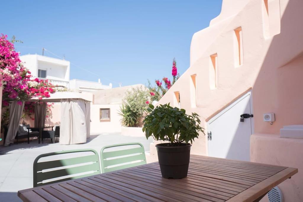 Santorini Oasis- Cave House Fira (Santorini) Exterior foto